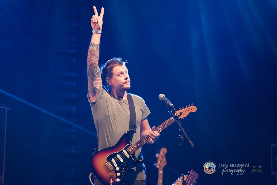 Miro Žbirka, Katarína Knechtová a Ondřej Ruml vystoupili v amfiteátru Loket přímo pod hradem