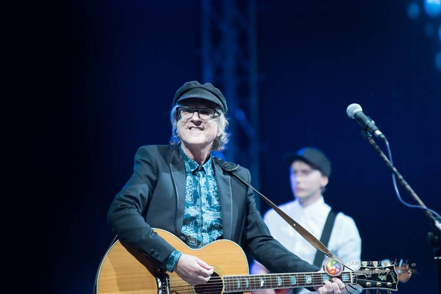 Miro Žbirka, Katarína Knechtová a Ondřej Ruml vystoupili v amfiteátru Loket přímo pod hradem