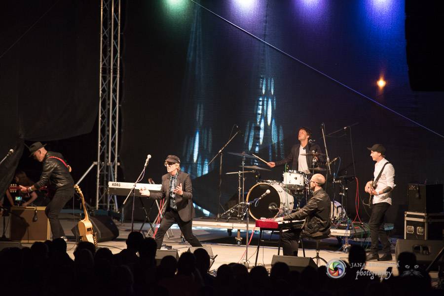 Miro Žbirka, Katarína Knechtová a Ondřej Ruml vystoupili v amfiteátru Loket přímo pod hradem