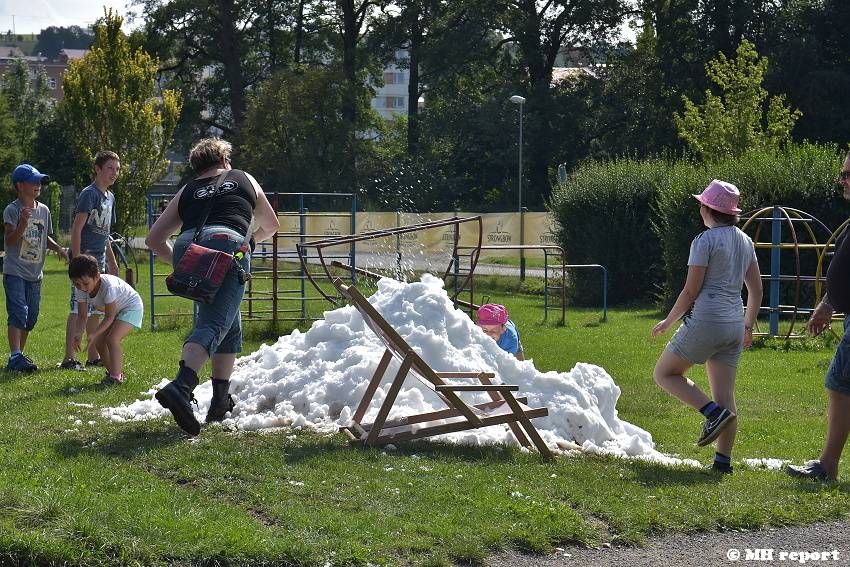 V Tachově proběhl festival JJ Fest vol. 6, zahráli Pearly Seconds nebo SPS