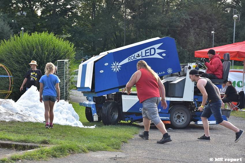 V Tachově proběhl festival JJ Fest vol. 6, zahráli Pearly Seconds nebo SPS