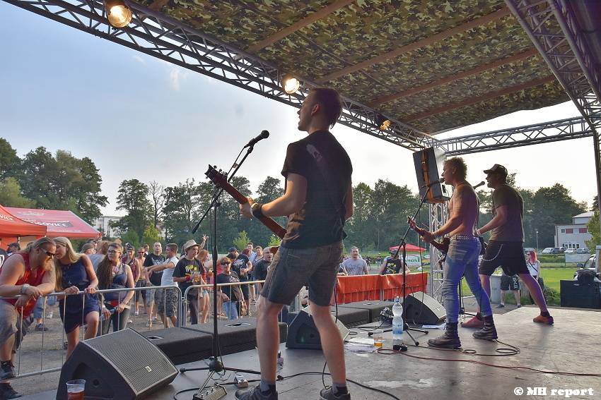 V Tachově proběhl festival JJ Fest vol. 6, zahráli Pearly Seconds nebo SPS