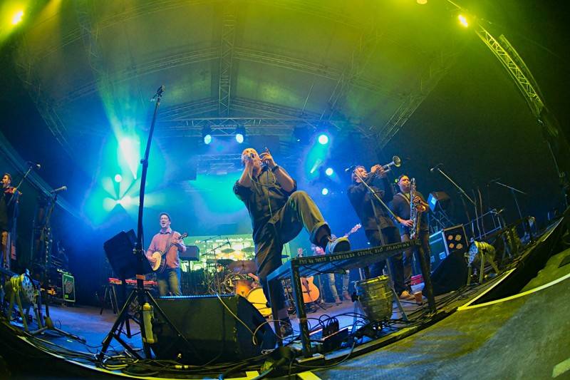 Divokej Bill v Úvalech završil turné, fanouškům servíroval hity i nové album Tsunami