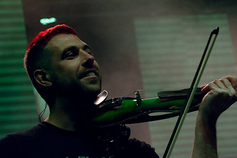 Divokej Bill v Úvalech završil turné, fanouškům servíroval hity i nové album Tsunami