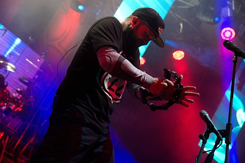 Divokej Bill v Úvalech završil turné, fanouškům servíroval hity i nové album Tsunami