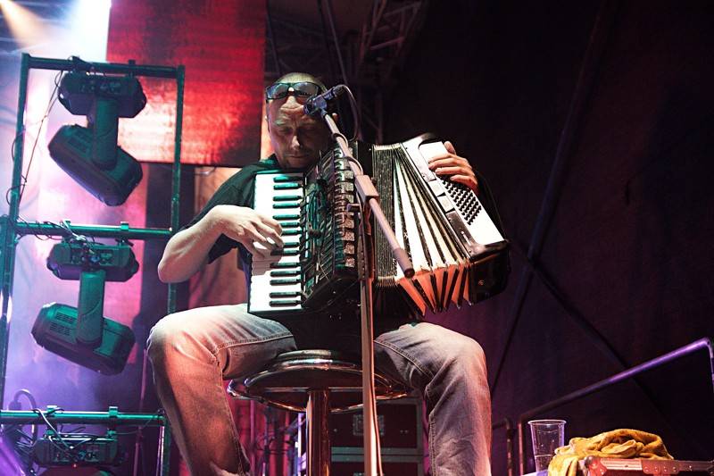 Divokej Bill v Úvalech završil turné, fanouškům servíroval hity i nové album Tsunami