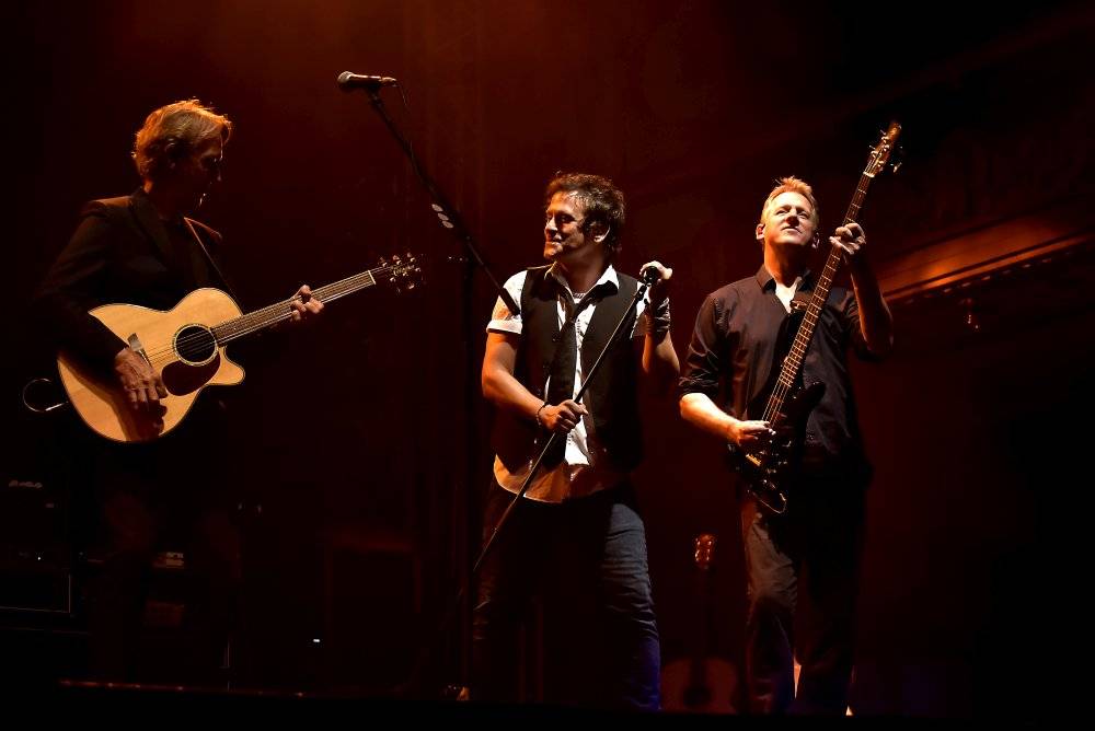  Mike + The Mechanics se proletěli pražskou Lucernou
