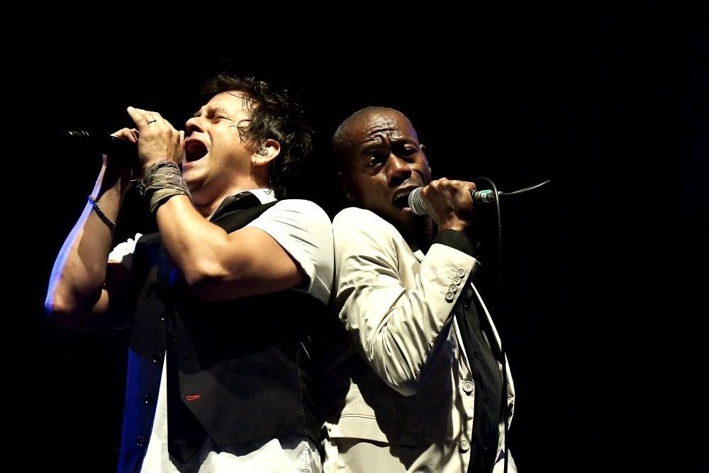  Mike + The Mechanics se proletěli pražskou Lucernou