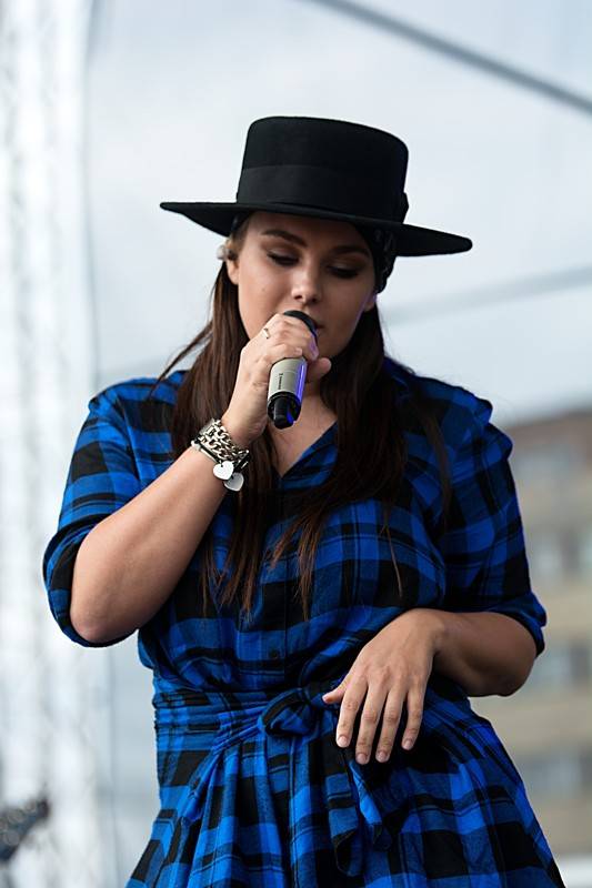 Dožínky na Letné obohatili svými koncerty Slza, Ewa Farna, Voxel nebo Pokáč