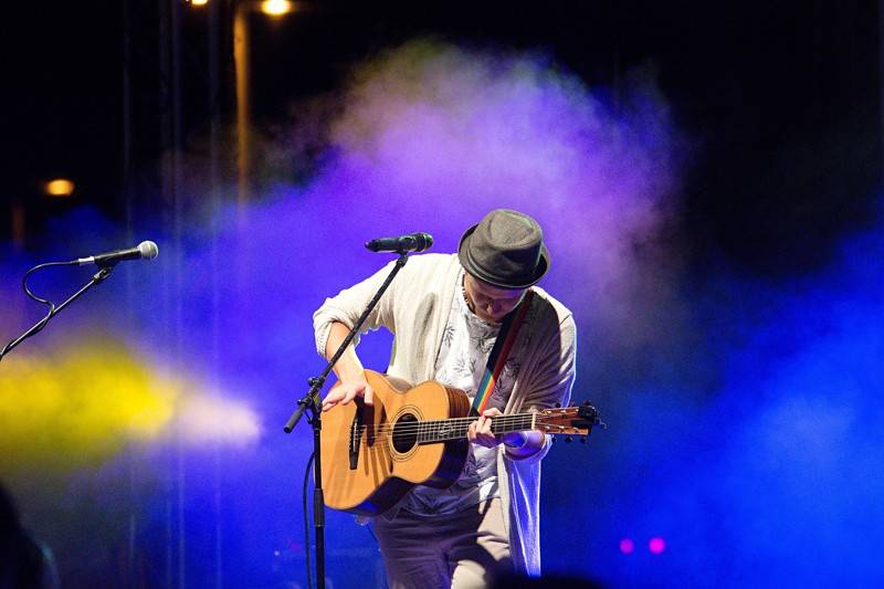 Dožínky na Letné obohatili svými koncerty Slza, Ewa Farna, Voxel nebo Pokáč