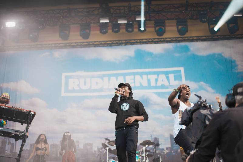 Druhý den festivalu Lollapalooza Berlín patřil Foo Fighters, bavili i Rudimental nebo The XX