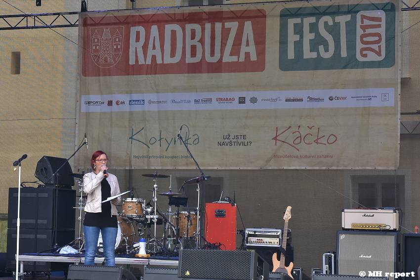 Radbuza fest v Dobřanech: Anna K. se loučila s festivalovou sezónou, hráli i Gingerhead, Ill Fish nebo Smrtislav
