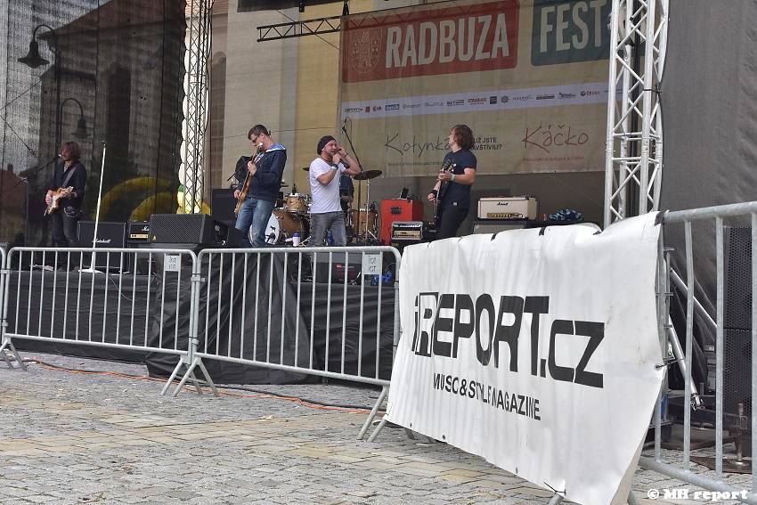 Radbuza fest v Dobřanech: Anna K. se loučila s festivalovou sezónou, hráli i Gingerhead, Ill Fish nebo Smrtislav