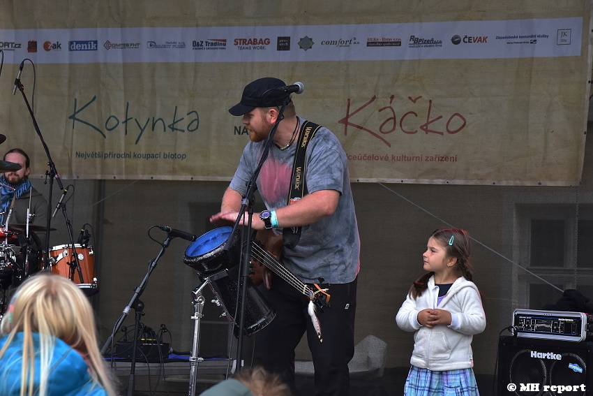 Radbuza fest v Dobřanech: Anna K. se loučila s festivalovou sezónou, hráli i Gingerhead, Ill Fish nebo Smrtislav