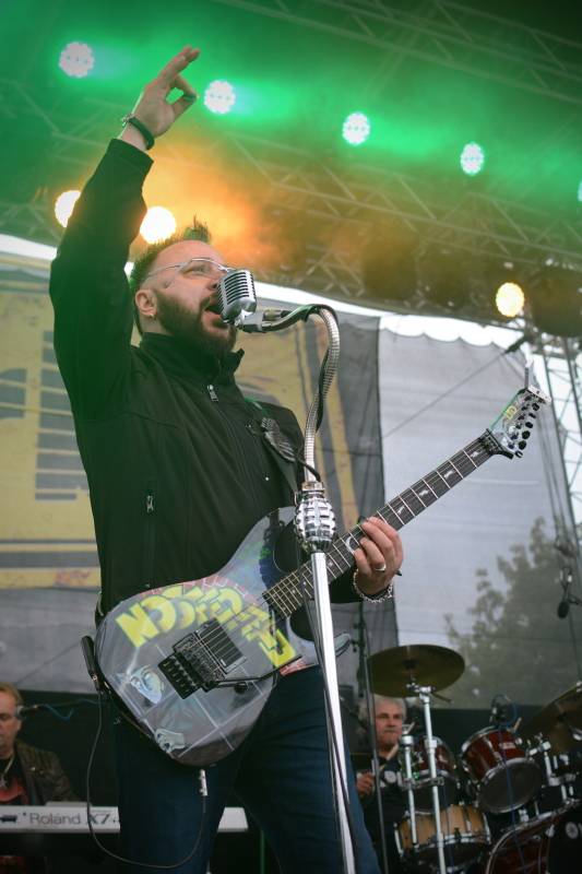 Letní sezónu na Výravě zakončili Suzi Quatro, Olympic, Turbo a ohňostroj