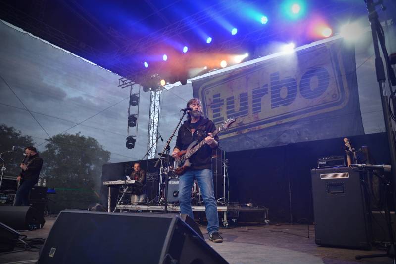 Letní sezónu na Výravě zakončili Suzi Quatro, Olympic, Turbo a ohňostroj