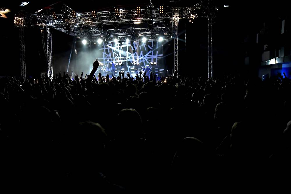 Papa Roach řádili v Malé sportovní hale v Praze