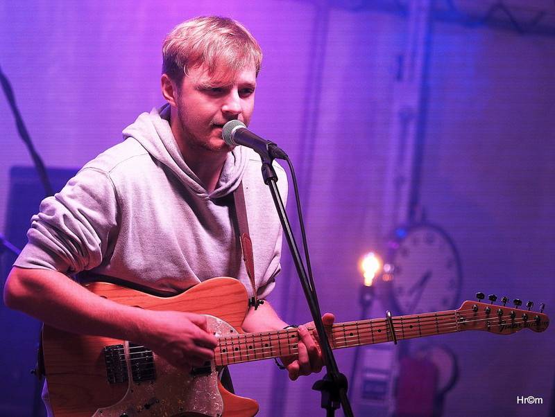 Ekompilace završila své turné v Krnově, na tamním náměstí zářili Wohnout a Thom Artway