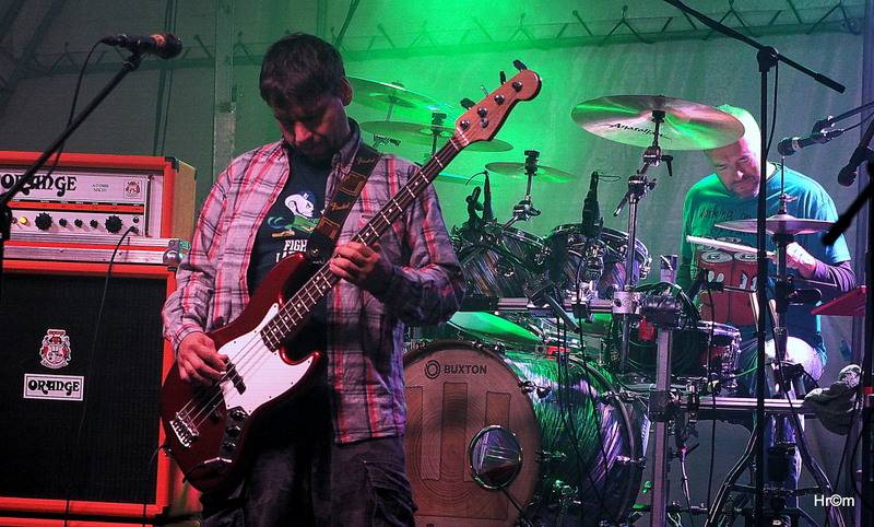 Ekompilace završila své turné v Krnově, na tamním náměstí zářili Wohnout a Thom Artway