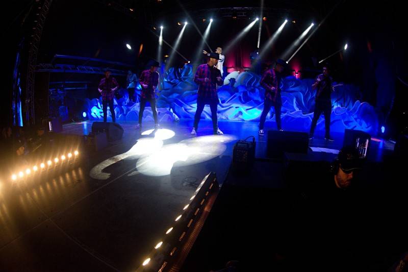 Ben Cristovao předvedl ve Žlutých lázních skvělou show plnou překvapení