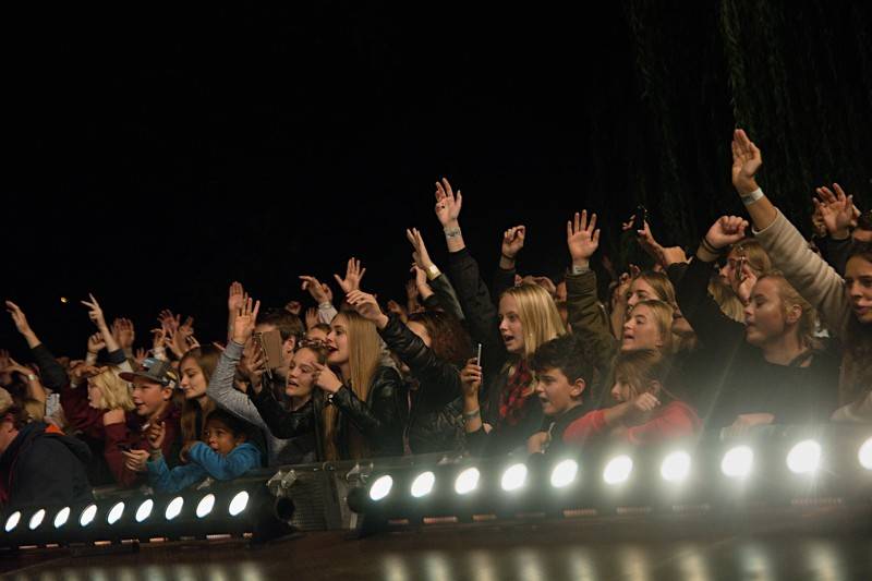 Ben Cristovao předvedl ve Žlutých lázních skvělou show plnou překvapení