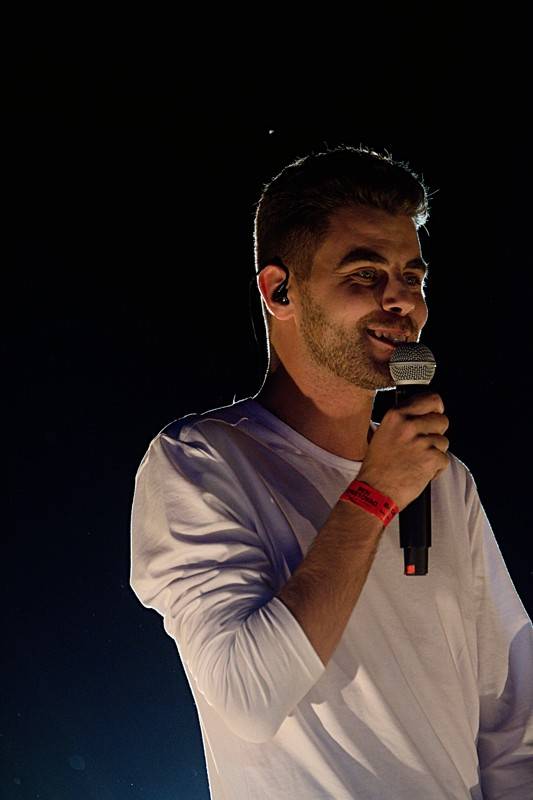 Ben Cristovao předvedl ve Žlutých lázních skvělou show plnou překvapení