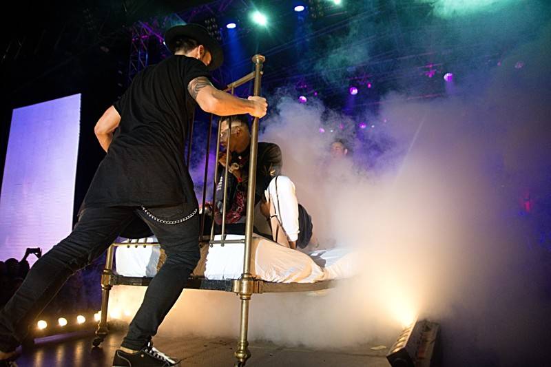 Ben Cristovao předvedl ve Žlutých lázních skvělou show plnou překvapení