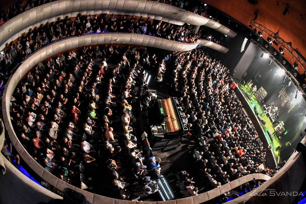 Nazareth v brněnském Sonu servírovali své největší hity 