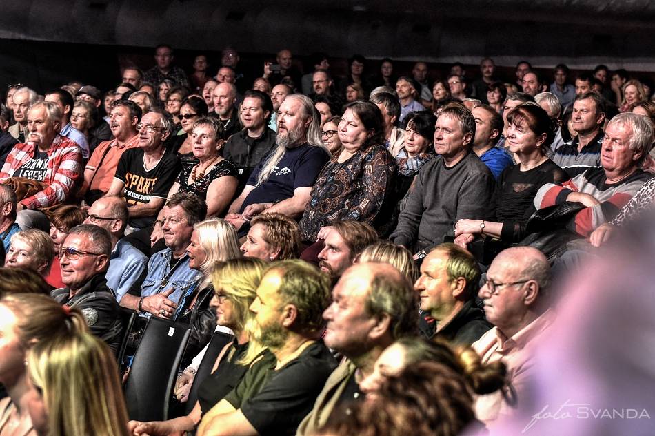 Nazareth v brněnském Sonu servírovali své největší hity 