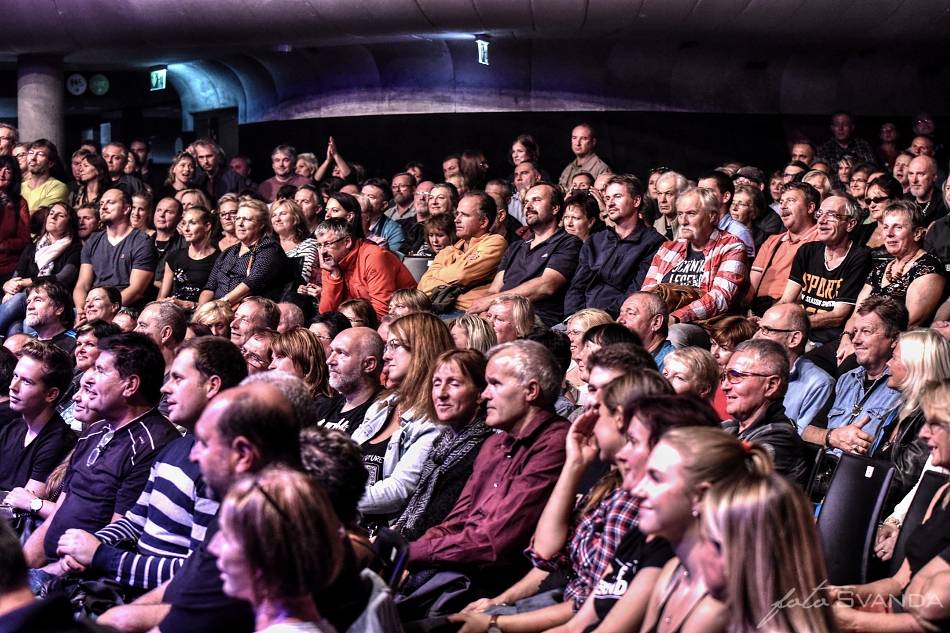 Nazareth v brněnském Sonu servírovali své největší hity 