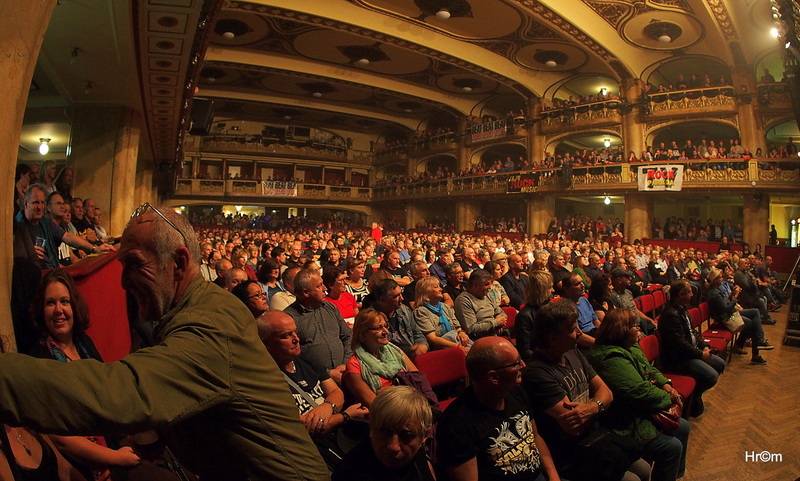 Nazareth zpívali hity Love Hurts nebo Dream On pražské Lucerně