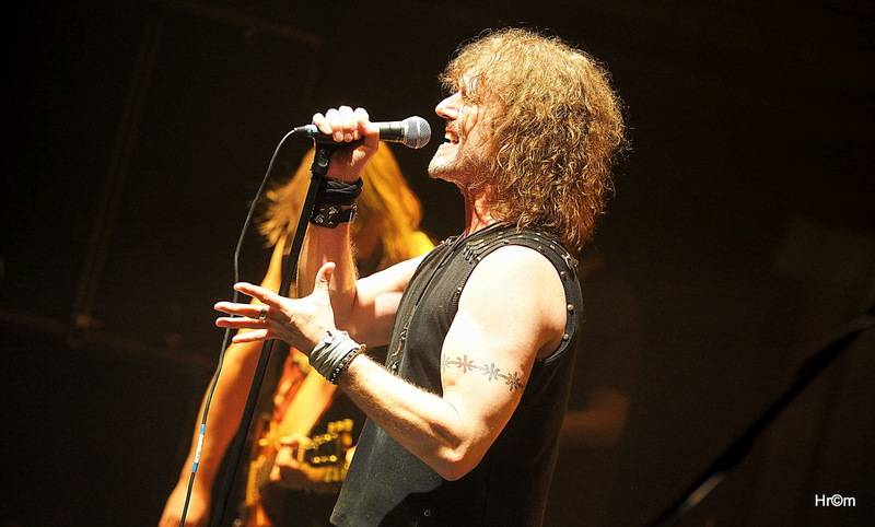 Nazareth zpívali hity Love Hurts nebo Dream On pražské Lucerně