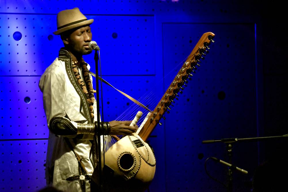 Moussa Cissokho - Jan Galega Bronnimann - Omri Hason African Project hráli v Jazz Docku