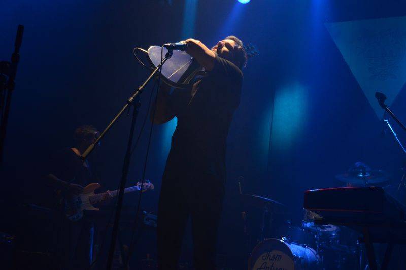 Thom Artway v Paláci Akropolis vzpomínal na cesty po světě a zahrál hned několik novinek