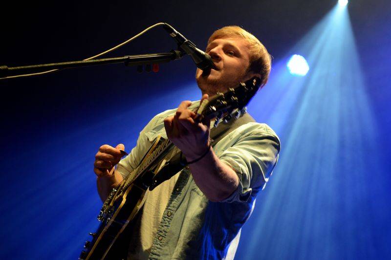 Thom Artway v Paláci Akropolis vzpomínal na cesty po světě a zahrál hned několik novinek