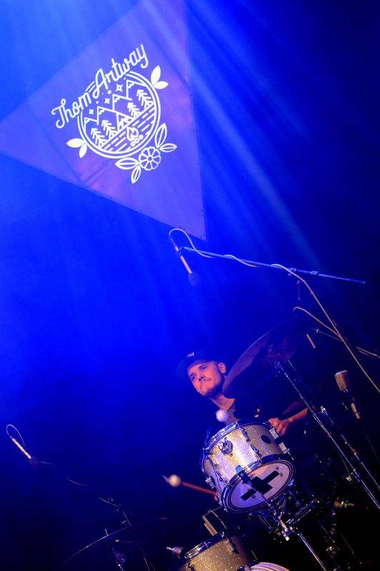 Thom Artway v Paláci Akropolis vzpomínal na cesty po světě a zahrál hned několik novinek