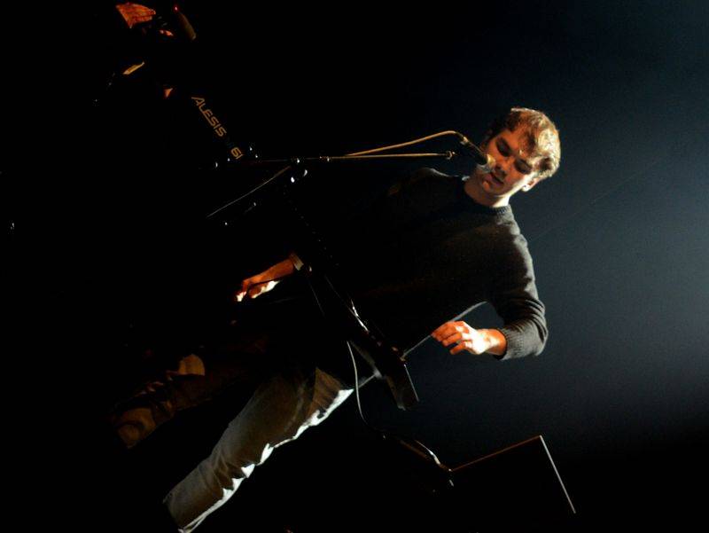 Thom Artway v Paláci Akropolis vzpomínal na cesty po světě a zahrál hned několik novinek