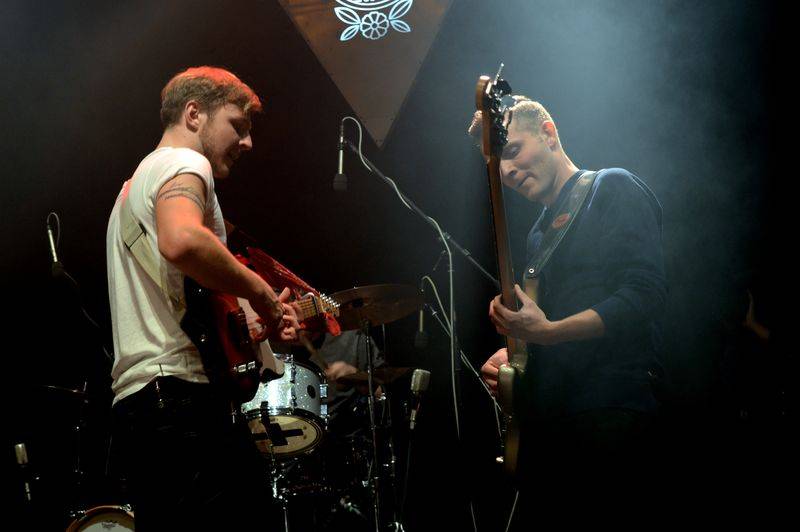 Thom Artway v Paláci Akropolis vzpomínal na cesty po světě a zahrál hned několik novinek