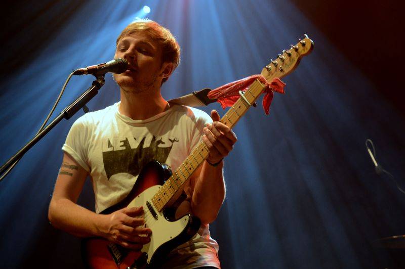 Thom Artway v Paláci Akropolis vzpomínal na cesty po světě a zahrál hned několik novinek