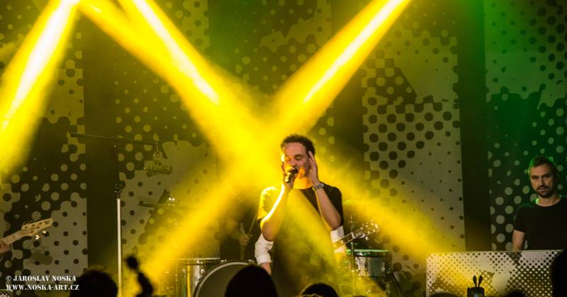 Slza rozezpívala v Jirkově celé divadlo, předvedla i novinku Holomráz z chystané desky 