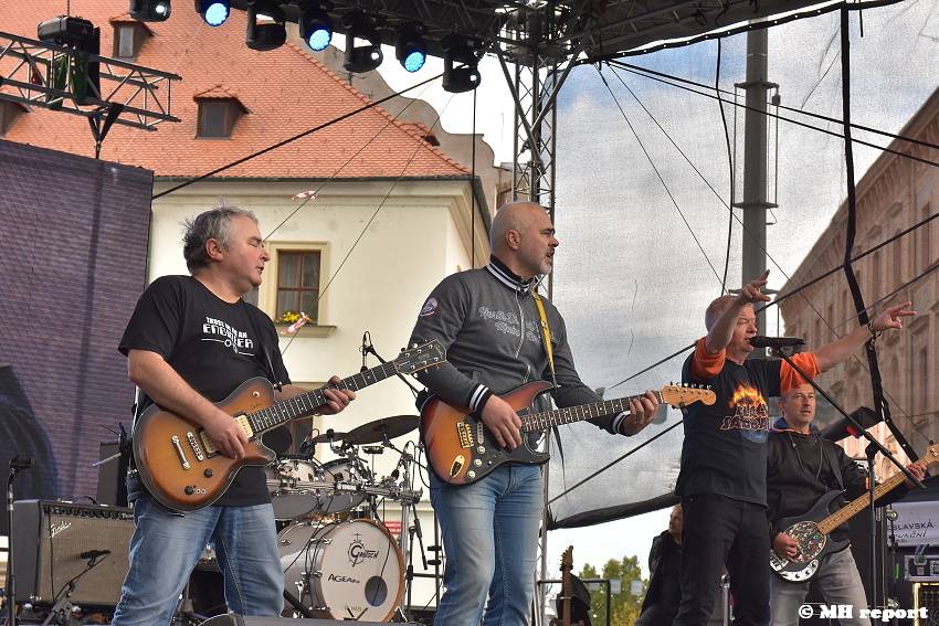 Pilsner fest: Milovníkům dobrého piva hráli Monkey Business, Mňága a Žďorp nebo Alice