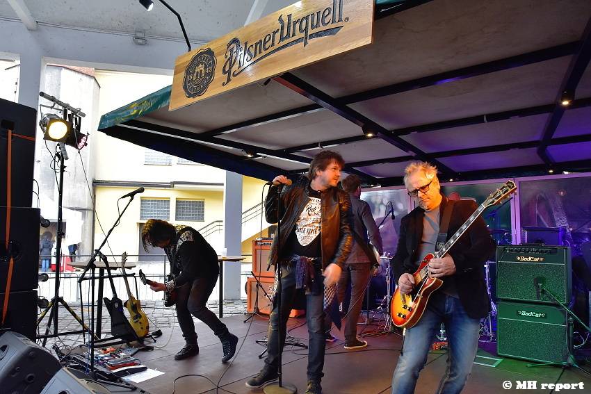 Pilsner fest: Milovníkům dobrého piva hráli Monkey Business, Mňága a Žďorp nebo Alice