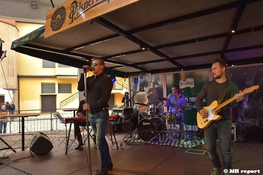 Pilsner fest: Milovníkům dobrého piva hráli Monkey Business, Mňága a Žďorp nebo Alice