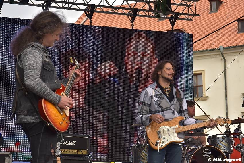 Pilsner fest: Milovníkům dobrého piva hráli Monkey Business, Mňága a Žďorp nebo Alice