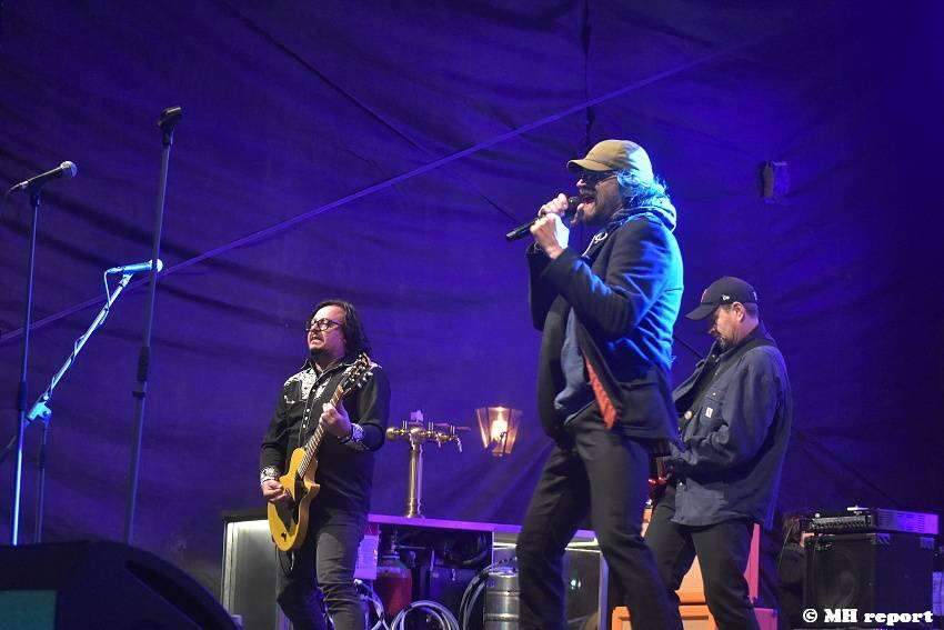 Pilsner fest: Milovníkům dobrého piva hráli Monkey Business, Mňága a Žďorp nebo Alice