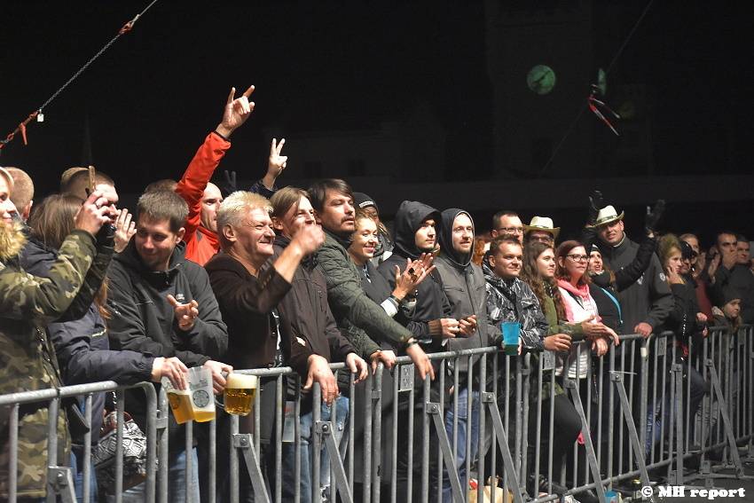 Pilsner fest: Milovníkům dobrého piva hráli Monkey Business, Mňága a Žďorp nebo Alice