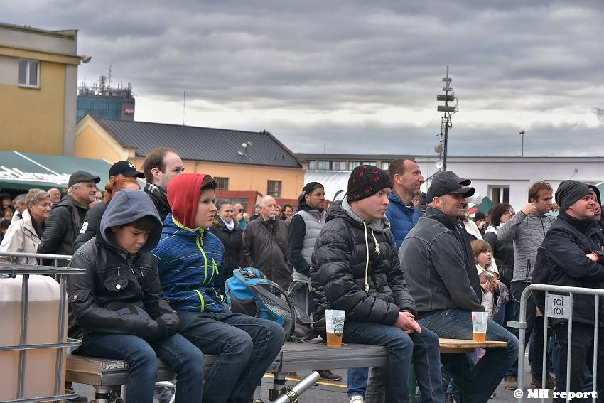 Pilsner fest: Milovníkům dobrého piva hráli Monkey Business, Mňága a Žďorp nebo Alice