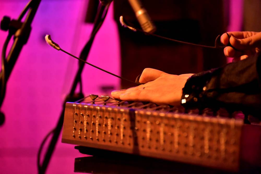 Hudba Indie a Iránu v podání Bansal Bandu zněla pražským Jazz Dockem