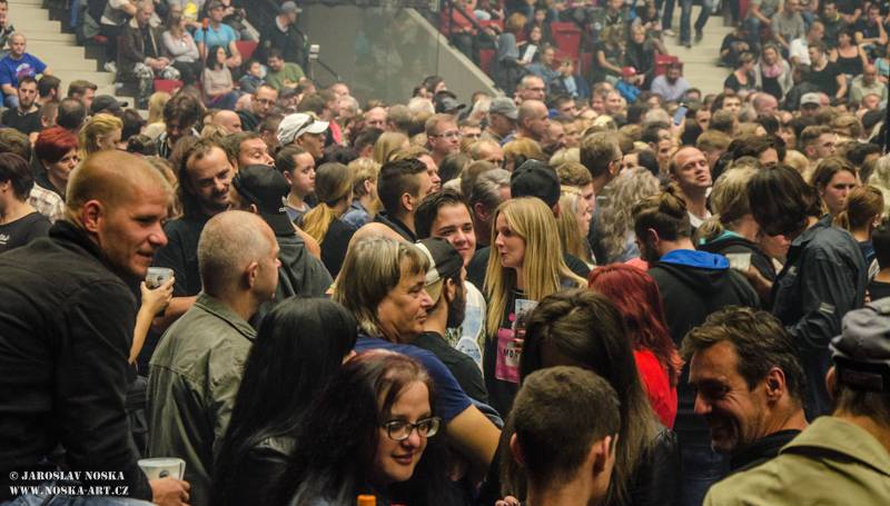 Kabát se svým turné ovládl Karlovy Vary