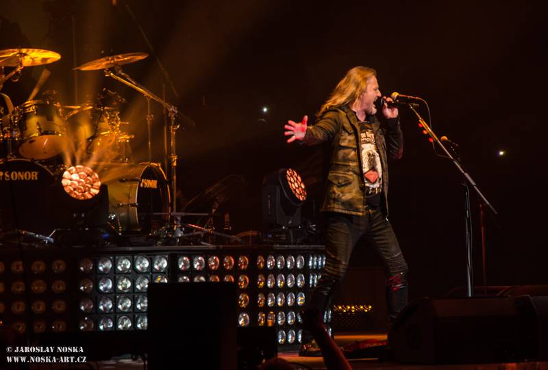 Kabát se svým turné ovládl Karlovy Vary